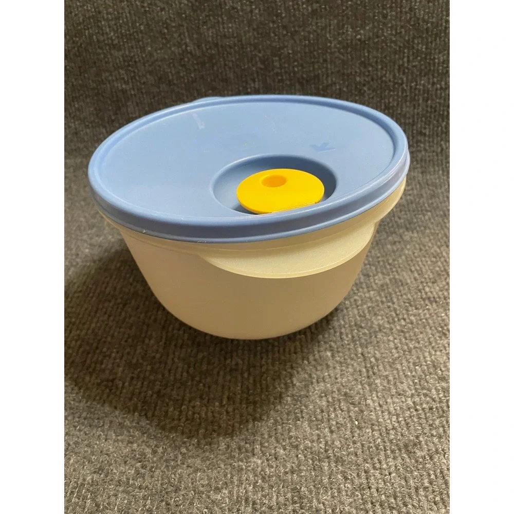 Tupperware crystalwave microwaveable